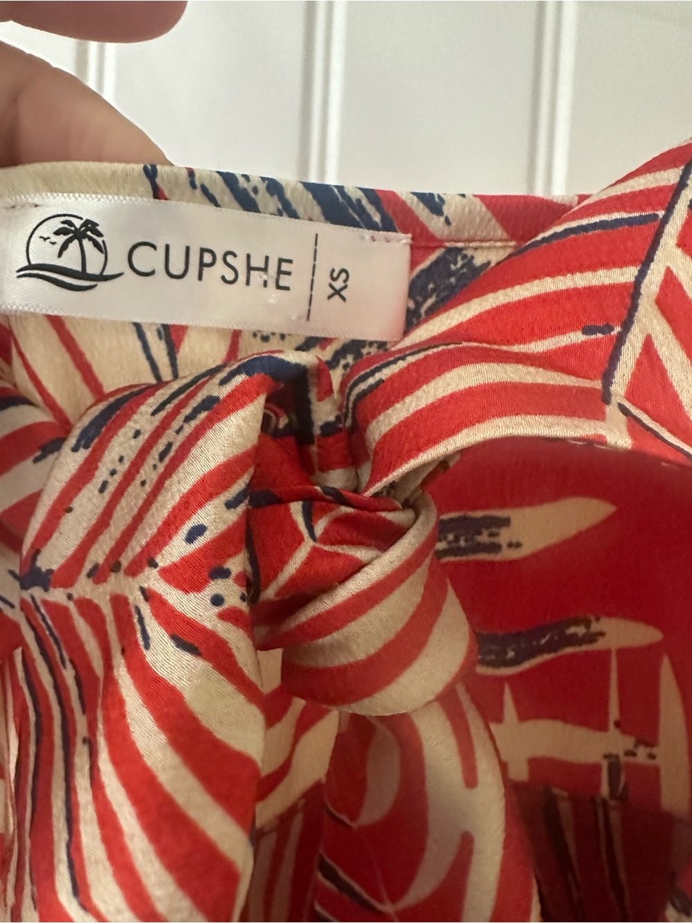 Cupshe Reagan Tropical Knotted Dress XS Red White Blue EUC Beach Vacation 🇺🇸 - Picture 6 of 6
